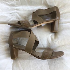 Stuart Weisman Taupe Sandals Size 8.5
